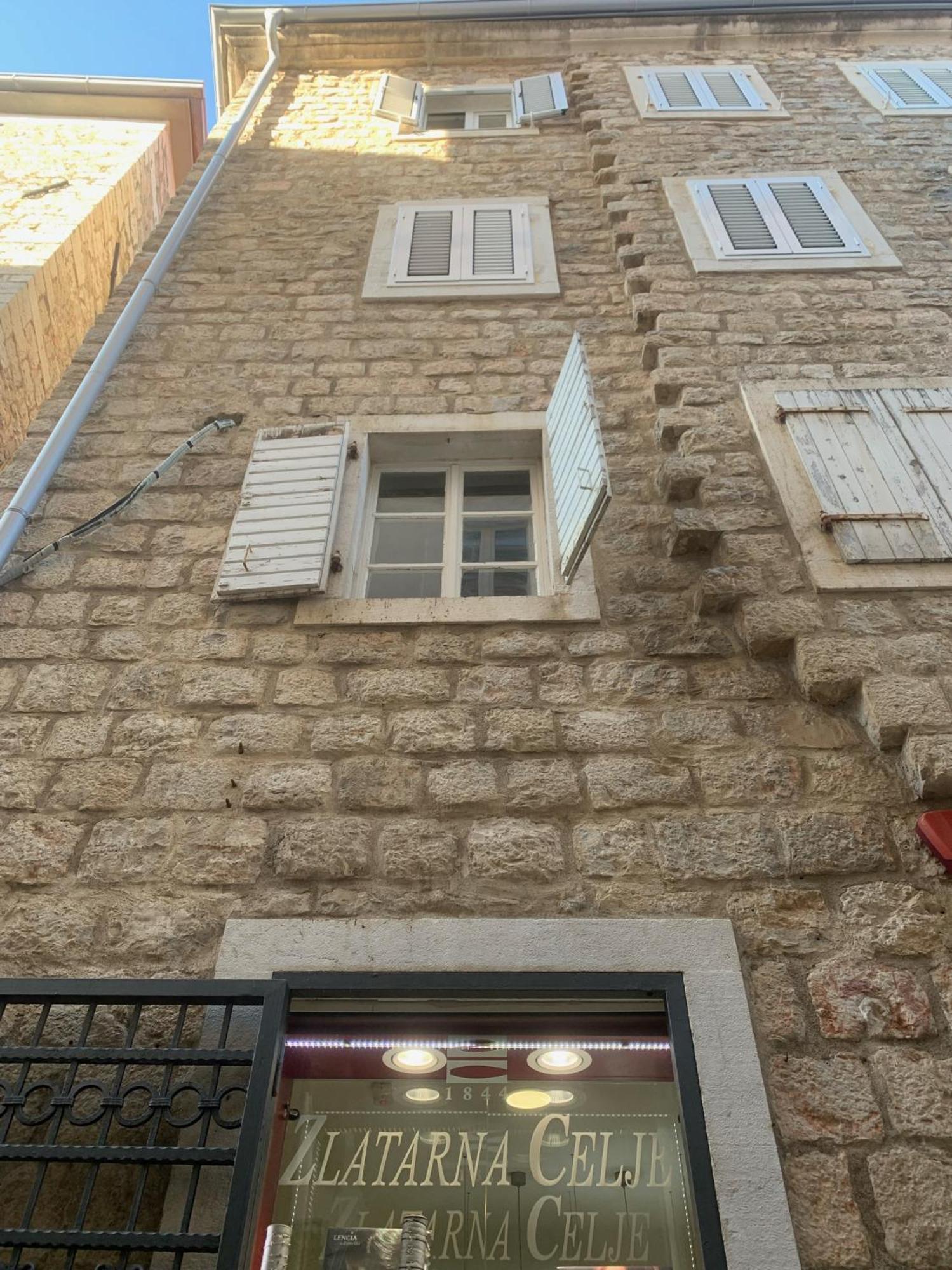 Lägenhet Sea Breeze Studio In The Heart Of Old Town, Budva
